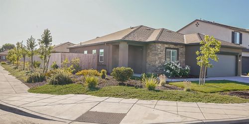 969 S Kandarian Ct, Fowler, CA, 93625-4444 | Card Image