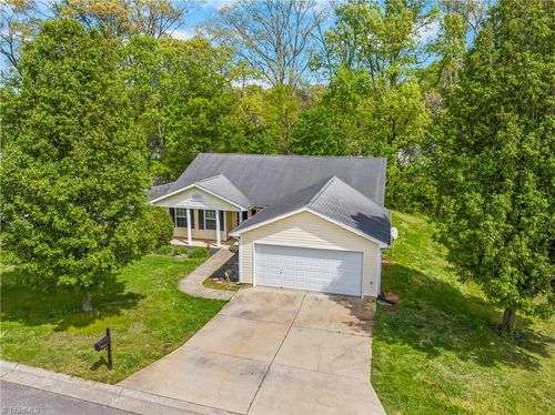 467 Bedford Knoll Drive, Winston Salem, NC, 27107 | Card Image