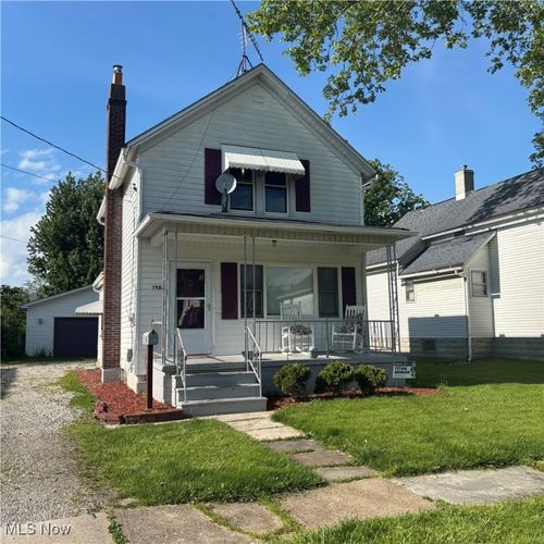 1322 W 9th St, Lorain, OH, 44052-1370 | Card Image