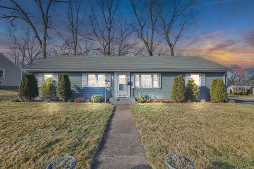 4 Battista Road, Manchester, CT, 06040 | Card Image