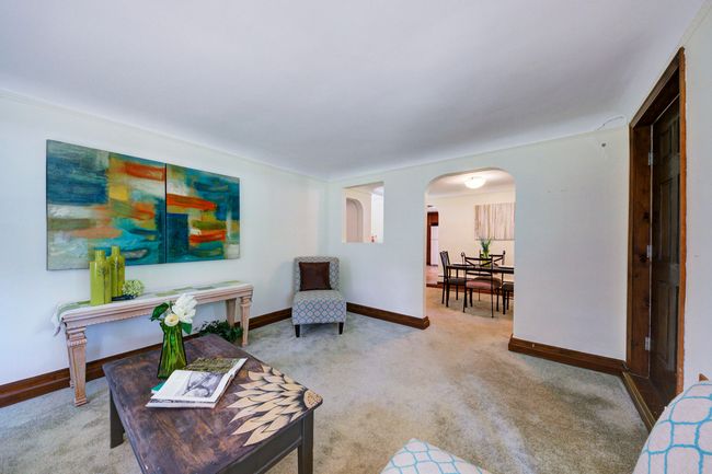 living room | Image 6
