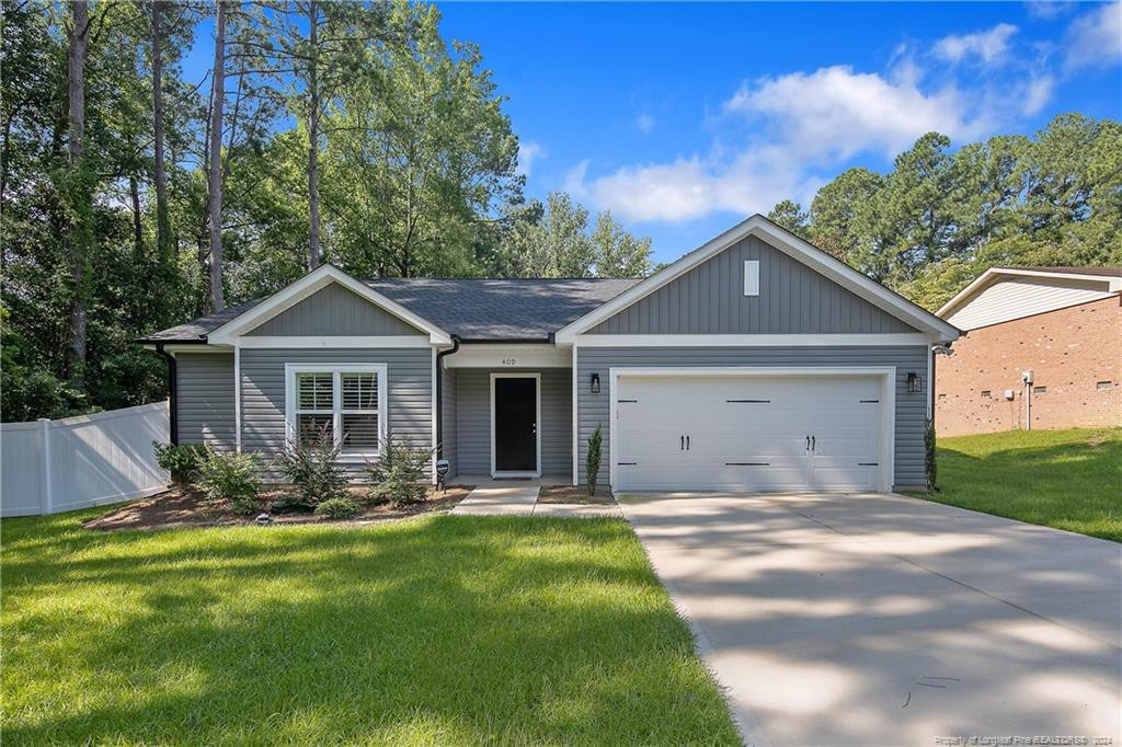 Nottingham Dr, Fayetteville, NC 28311