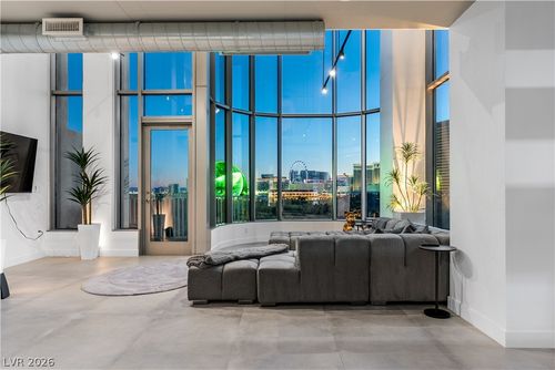 807-360 E Desert Inn Rd, Las Vegas, NV, 89109-9005 | Card Image