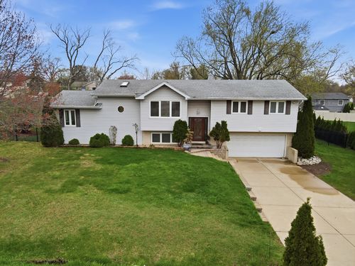 22W630 Armitage Ave, Glen Ellyn, IL, 60137-2811 | Card Image