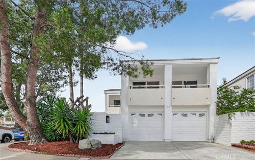 12 Foxglove Way, Irvine, CA, 92612-2712 | Card Image