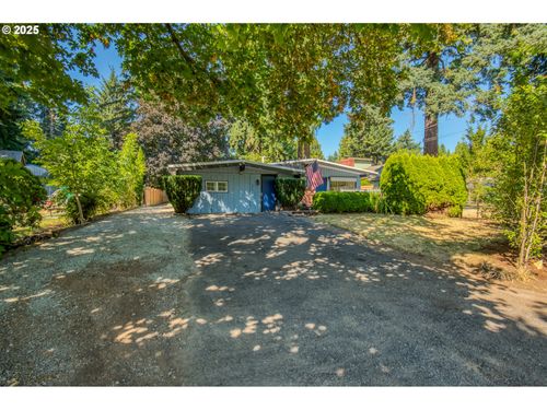 18609 Se River Rd, Milwaukie, OR, 97267-6429 | Card Image