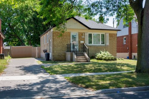 345 Rimilton Ave, Etobicoke, ON, M8W2E7 | Card Image