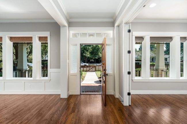 Entrance. | Image 6