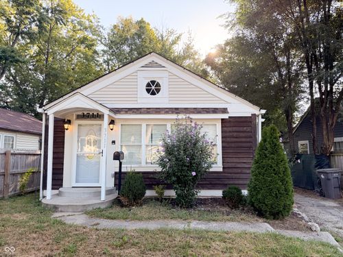 3711 Hillside Ave, Indianapolis, IN, 46218-1131 | Card Image