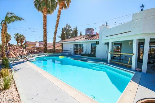 5086 Cartaro Dr, Las Vegas, NV, 89103-2402 | Card Image