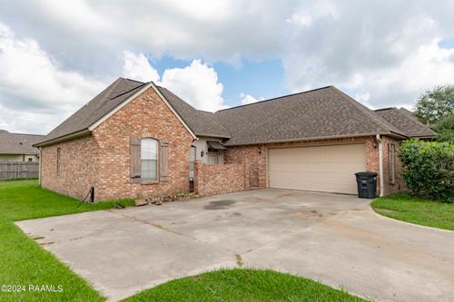 303 Valley View, New Iberia, LA, 70563 | Card Image