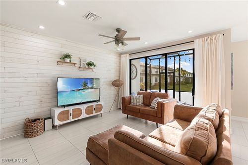 7421 Rockefeller Dr, NAPLES, FL, 34119-9849 | Card Image