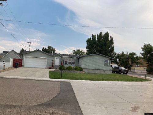 1201 Cottonwood Dr, Rock Springs, WY, 82901-6618 | Card Image