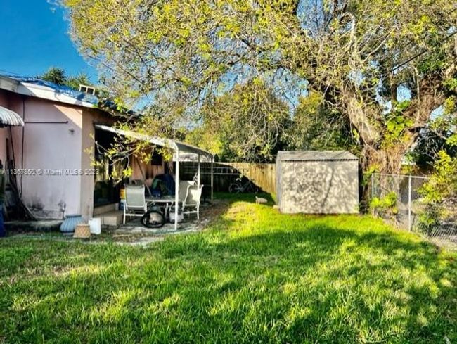 665 Ne 178th St, House other with 3 bedrooms, 2 bathrooms and null parking in Miami FL | Image 17