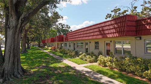 apt-44-5870 38th Ave N, ST PETERSBURG, FL, 33710-1909 | Card Image