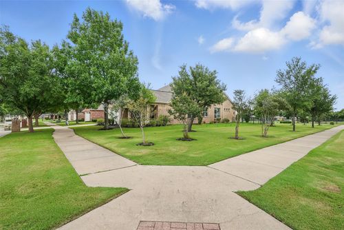 7318 Spruce Creek Ln, Frisco, TX, 75036-3339 | Card Image