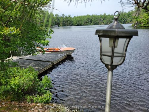 998 Gull Lake Shores, Gravenhurst, ON, P1P | Card Image