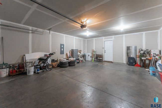 9521 W Gert St, Townhouse with 3 bedrooms, 3 bathrooms and null parking in Sioux Falls SD | Image 31
