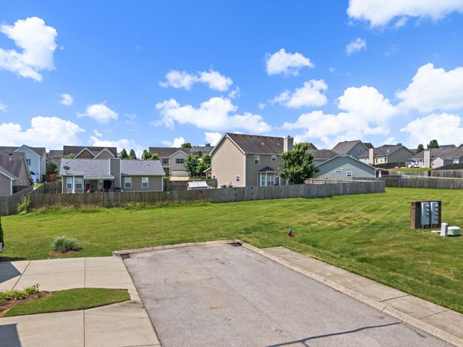 1071 Muna Ct, Townhouse with 3 bedrooms, 3 bathrooms and 3 parking in Spring Hill TN | Image 39