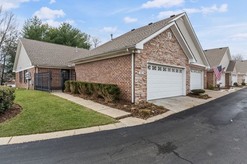 apt-i1-800 Browns Ln, Gallatin, TN, 37066-7433 | Card Image