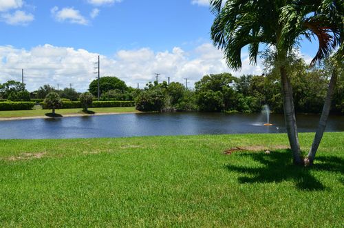 15924 Laurel Oak Cir, Delray Beach, FL, 33484-5539 | Card Image