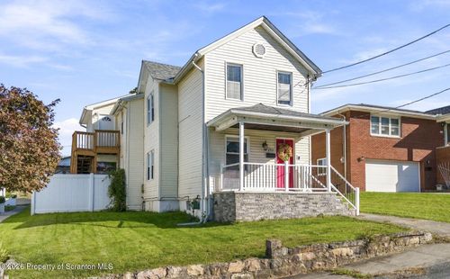 192 Phillips St, Throop, PA, 18512-1329 | Card Image