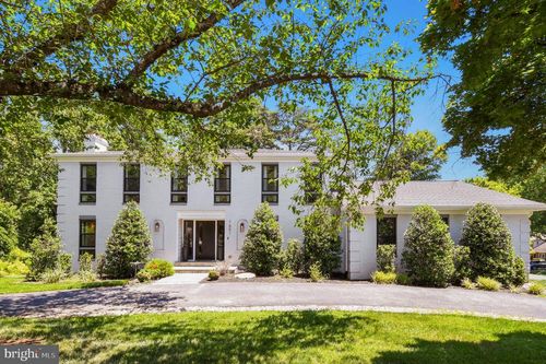 7601 Persimmon Tree Ln, BETHESDA, MD, 20817-4515 | Card Image