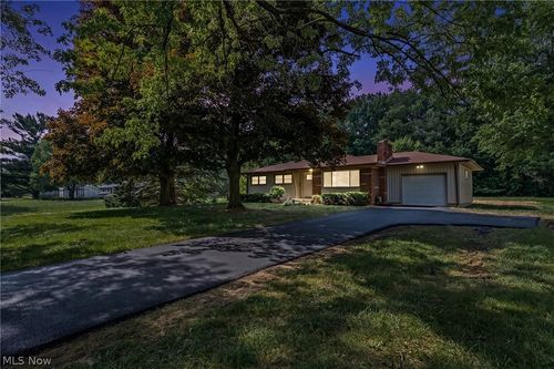 1709 Berna Rd, Green, OH, 44312-5433 | Card Image