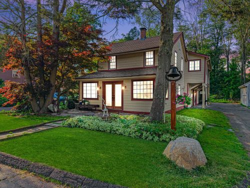 7 Sears Pl, East Hampton, CT, 06424-1085 | Card Image