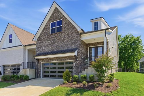 3030 Wiltshire Park Pl, Hermitage, TN, 37076-1676 | Card Image