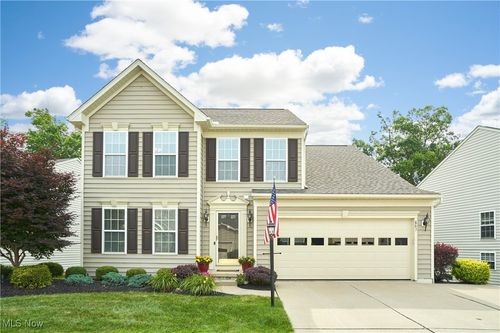 863 Willow Creek Dr, Fairlawn, OH, 44333-5000 | Card Image