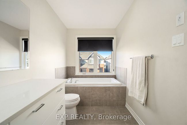 178 Angelonia Cres, House attached with 3 bedrooms, 3 bathrooms and 2 parking in Gloucester ON | Image 22