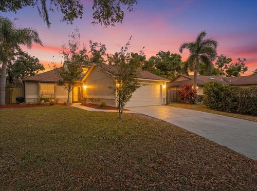 8215 Country Oaks Ct, SARASOTA, FL, 34243-4317 | Card Image
