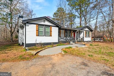 5949 Tyree Road, House other with 3 bedrooms, 2 bathrooms and 5 parking in Winston GA | Image 1