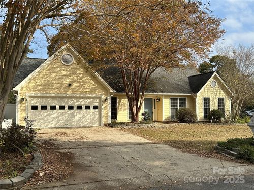 13651 Capworth Ln, Charlotte, NC, 28273-9000 | Card Image