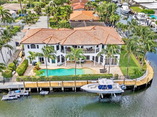 1261 Ne 27th Way, Pompano Beach, FL, 33062-3818 | Card Image