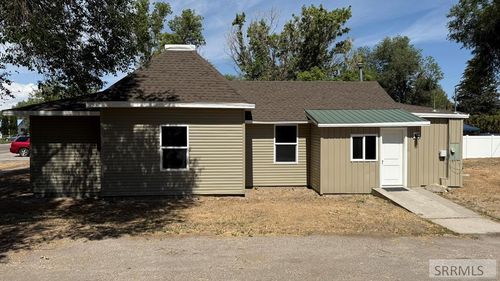 700 N Shilling Ave, Blackfoot, ID, 83221-1839 | Card Image