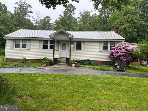 581 Polecat Rd, LANDISBURG, PA, 17040-9241 | Card Image