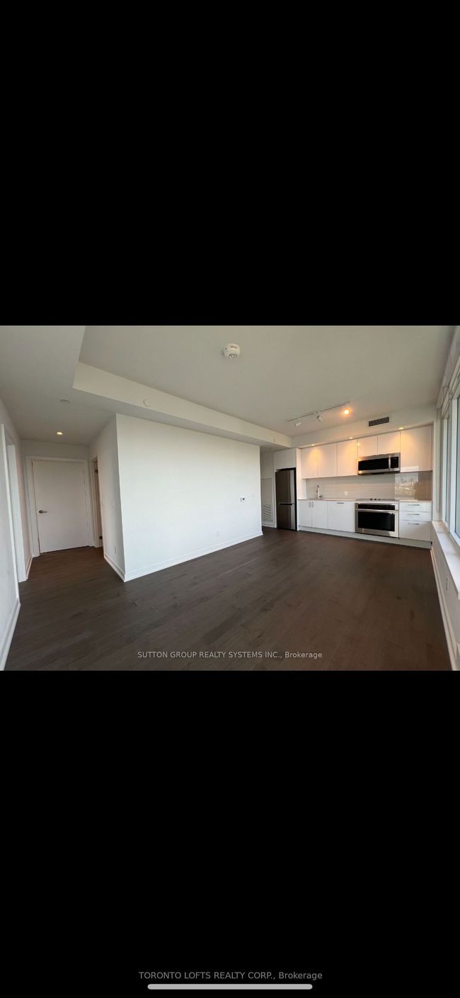 1926 Lake Shore Blvd W, Home with 1 bedrooms, 3 bathrooms and null parking in Toronto ON | Image 11