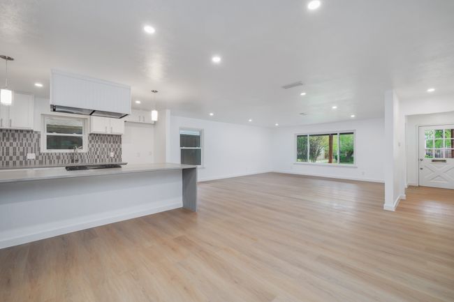 7211 Bucknell Dr, House other with 4 bedrooms, 4 bathrooms and null parking in Dallas TX | Image 17