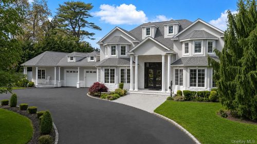 68 Maple Avenue, Oyster Bay, NY, 11714 | Card Image