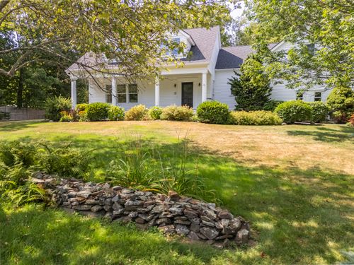 2 Sunnyfield Lane, Falmouth, ME, 04105 | Card Image