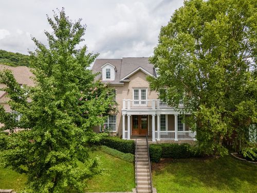 340 Wandering Cir, Franklin, TN, 37067-5763 | Card Image