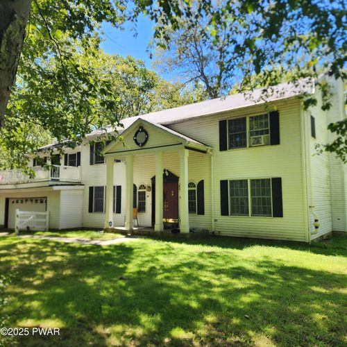 119 Aspen Dr, Milford, PA, 18337-7457 | Card Image