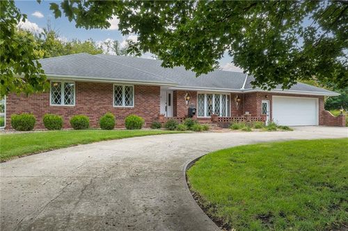 700 N Alanthus Avenue, Stanberry, MO, 64489 | Card Image