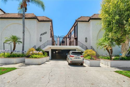 25-14332 Dickens St, Sherman Oaks, CA, 91423-4262 | Card Image