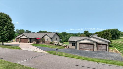 1768 186th St, Chippewa Falls, WI, 54729-9172 | Card Image