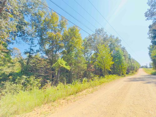 3601 Jumbo Rd, Melbourne, AR, 72556-9125 | Card Image