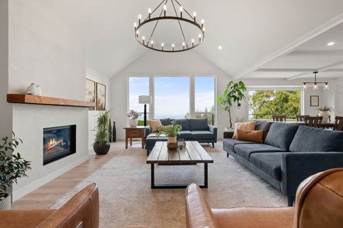 47385 Swallow Cres, Chilliwack, BC, V2P7P8 | Card Image