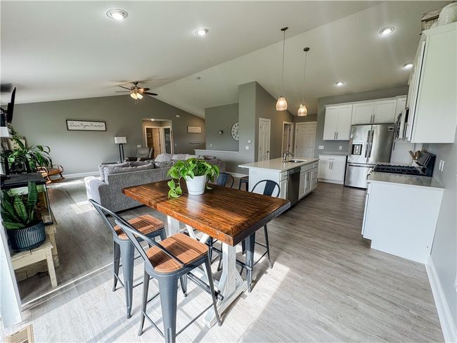 406 S Birch Ave, House other with 3 bedrooms, 2 bathrooms and null parking in Marshfield WI | Image 4
